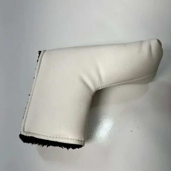 Crondon Park Golf Course Name Blade Putter White Golf Club Head Cover - Picture 4 of 4